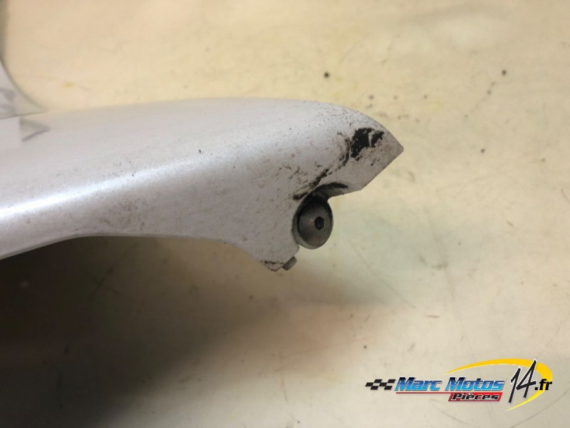 FLANC DE CARENAGE GAUCHE YAMAHA R6 2009