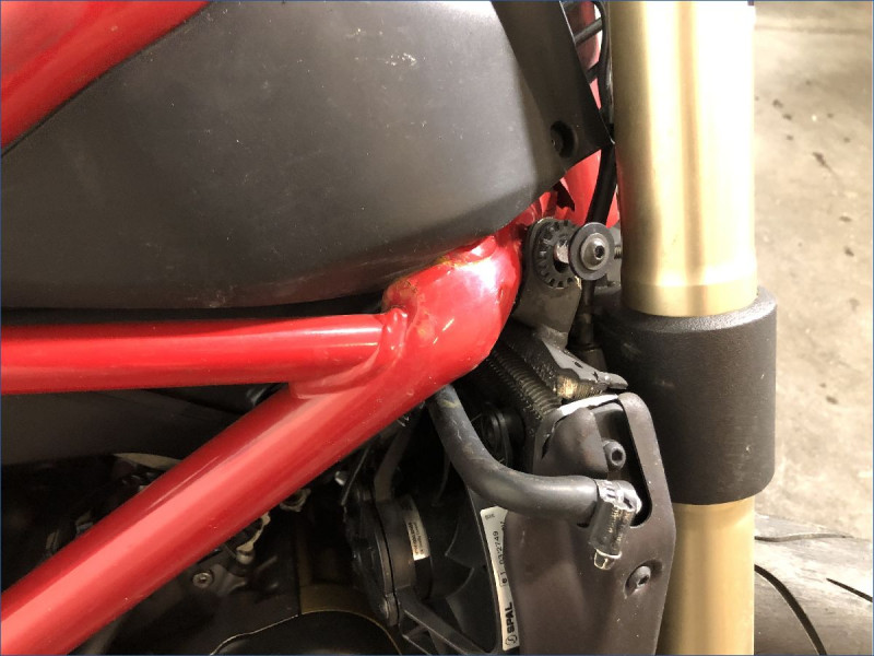 DUCATI 848 STREETFIGHTER 