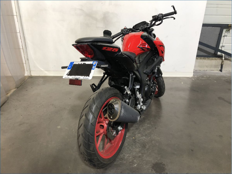 SUZUKI 125 GSX-S 
