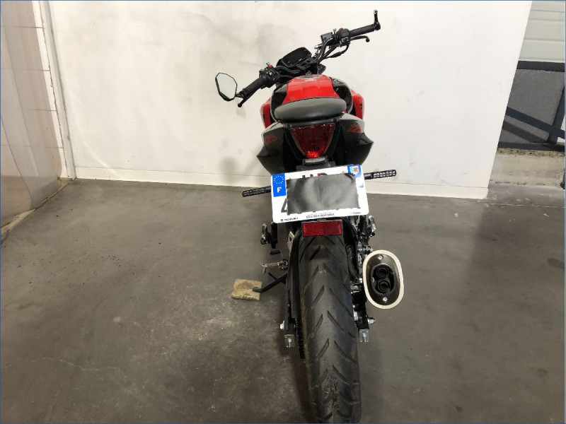SUZUKI 125 GSX-S 