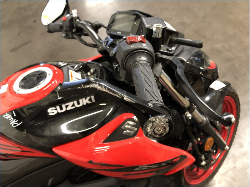 SUZUKI 125 GSX-S 
