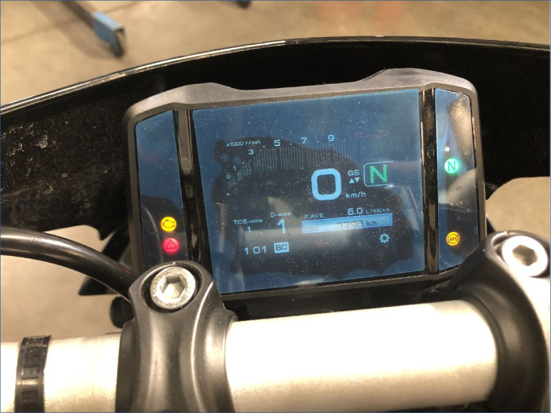 YAMAHA MT09 