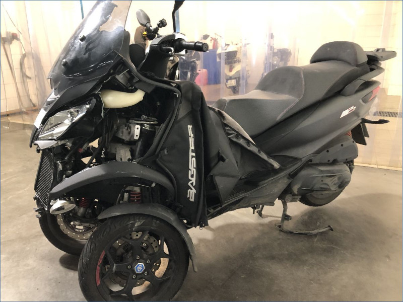 PIAGGIO 350 MP3 LT