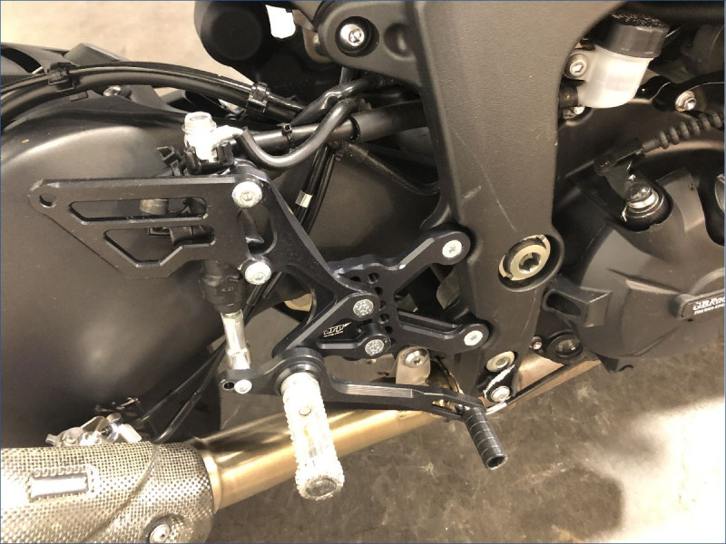 KAWASAKI ZX6R 636 
