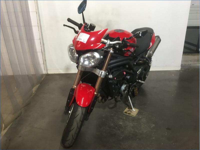 TRIUMPH 1050 SPEED TRIPLE 