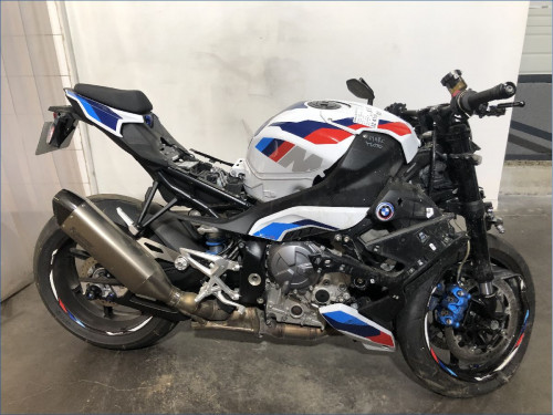 BMW M1000R 