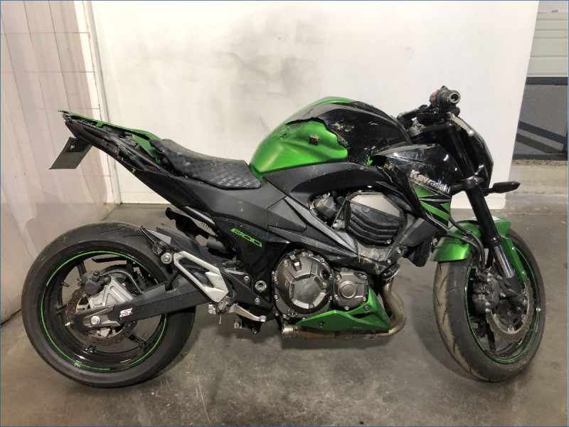 KAWASAKI Z800 