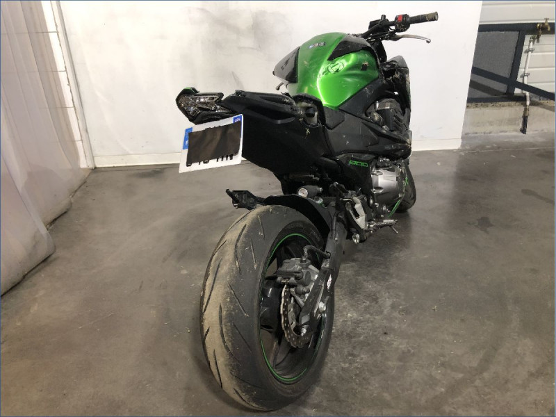 KAWASAKI Z800 