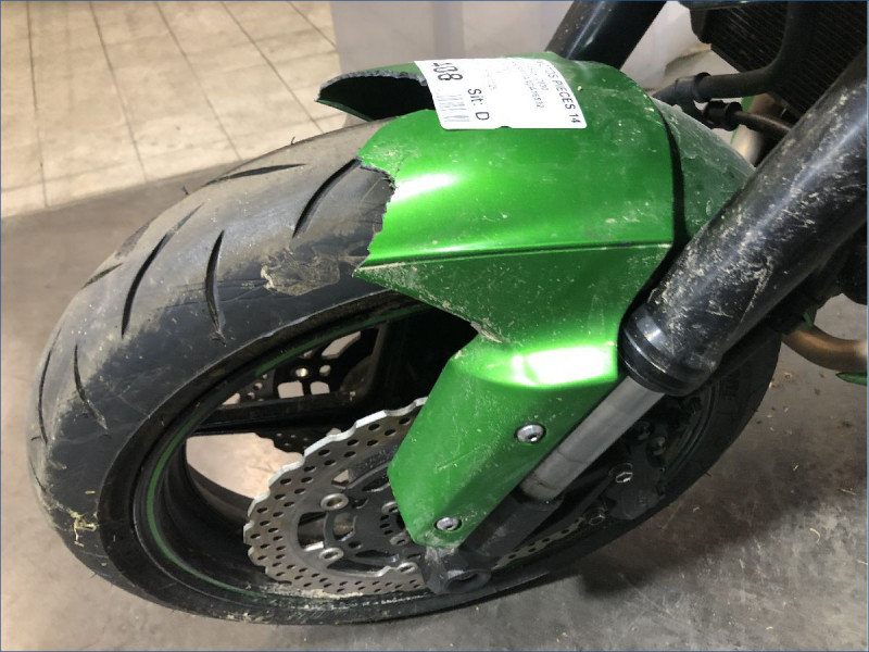 KAWASAKI Z800 