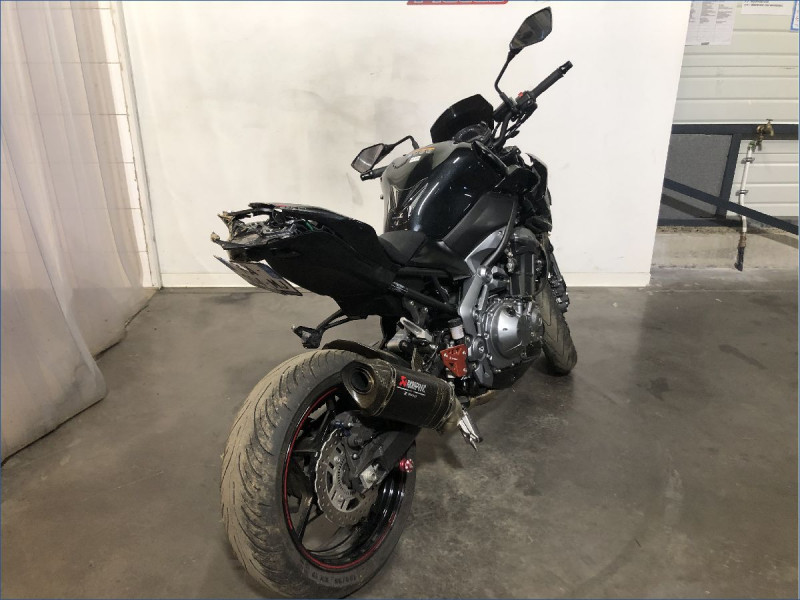 KAWASAKI Z900 