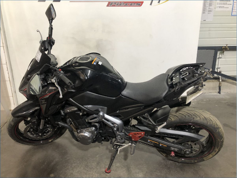 KAWASAKI Z900 