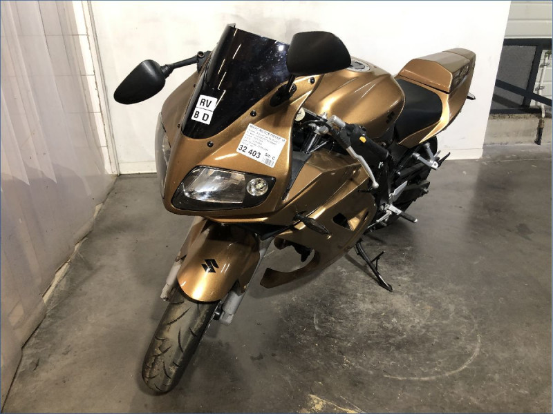 SUZUKI 650 SV S 34CV