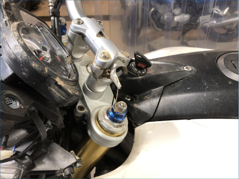 APRILIA 750 DORSODURO 