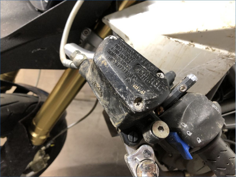 APRILIA 750 DORSODURO 