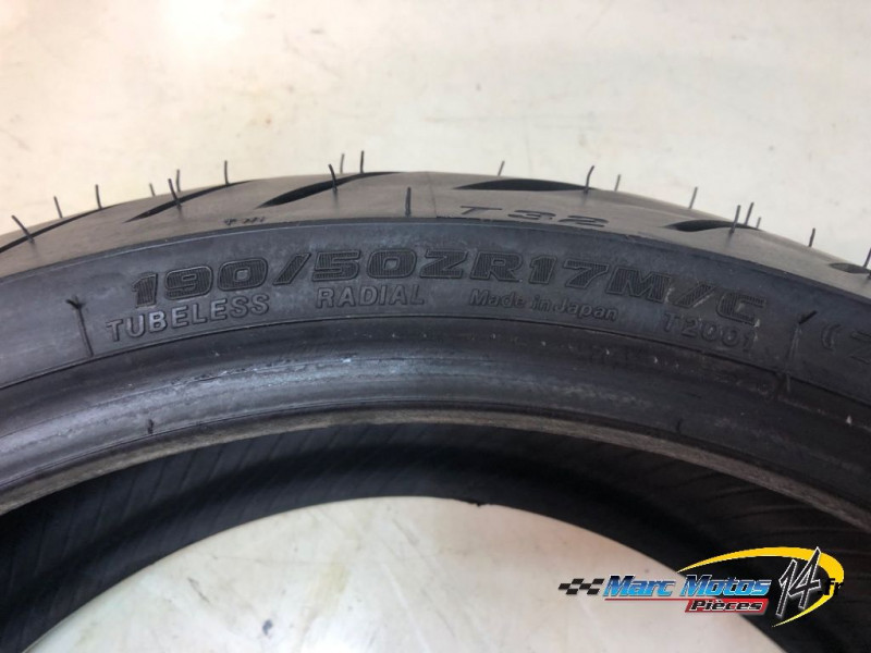 BRIDGESTONE BATTLAX T32 R 190/50-17