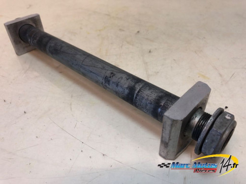 AXE DE ROUE ARRIERE SUZUKI 1300 GSXR HAYABUSA 2006