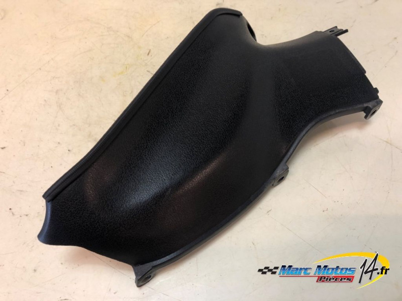HABILLAGE DE TETE DE FOURCHE DROIT SUZUKI 1300 GSXR HAYABUSA 2006