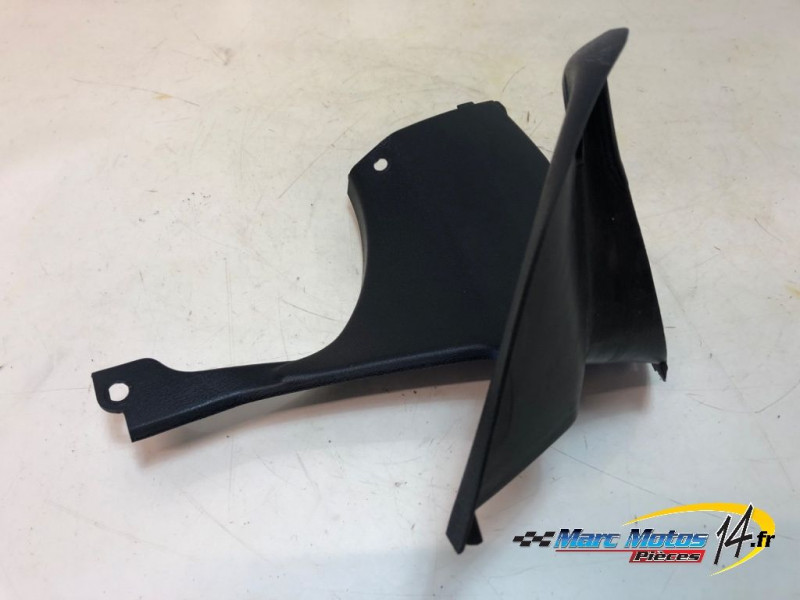 HABILLAGE DE TETE DE FOURCHE GAUCHE SUZUKI 1300 GSXR HAYABUSA 2006