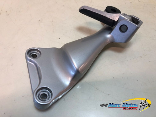 PLATINE ARRIERE GAUCHE SUZUKI 1300 GSXR HAYABUSA 2006