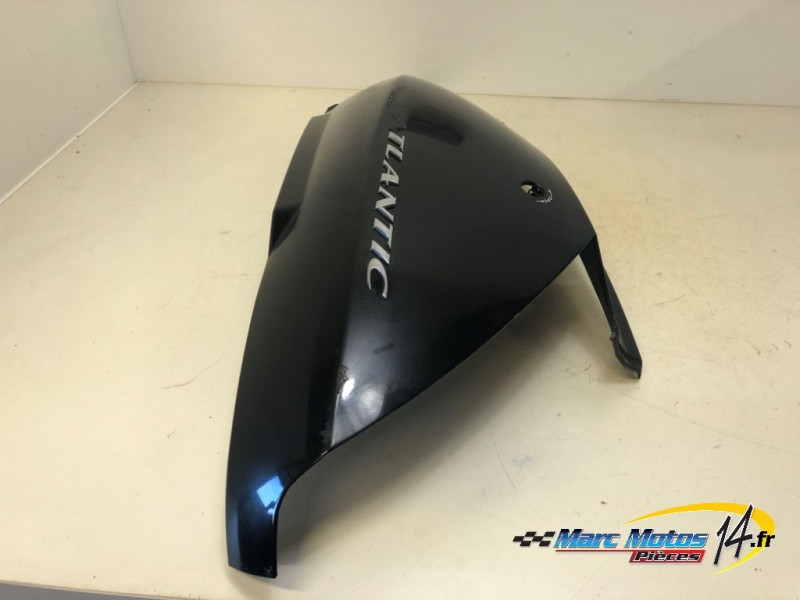 CACHE LATERAL GAUCHE APRILIA 125 ATLANTIC 2009