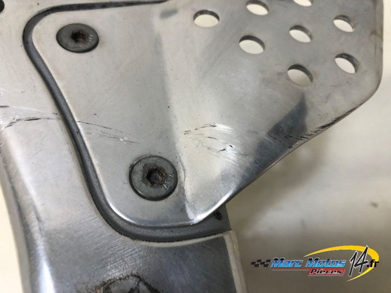 PLATINE AVANT GAUCHE BUELL XB9R FIREBOLT 2002