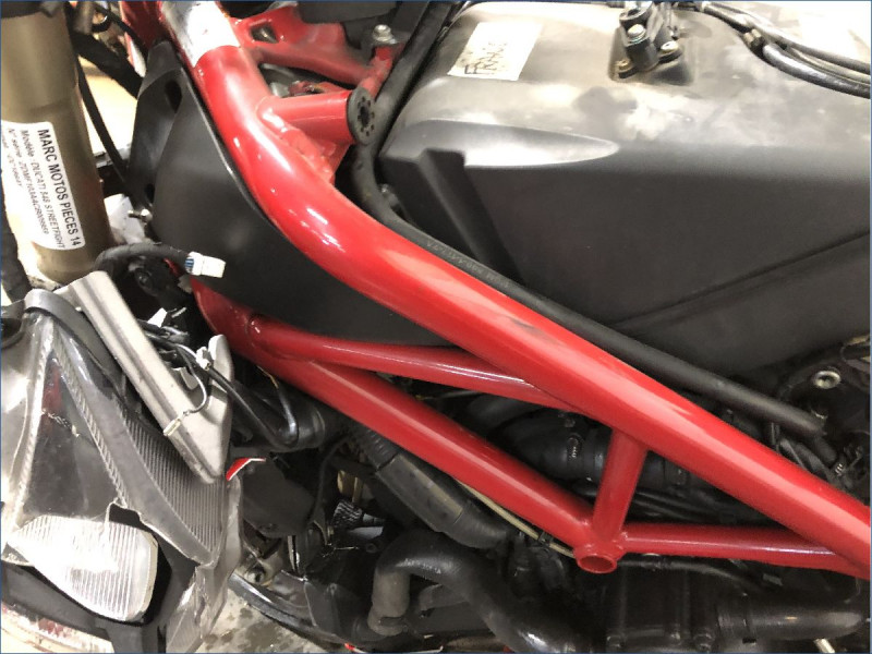 DUCATI 848 STREETFIGHTER 