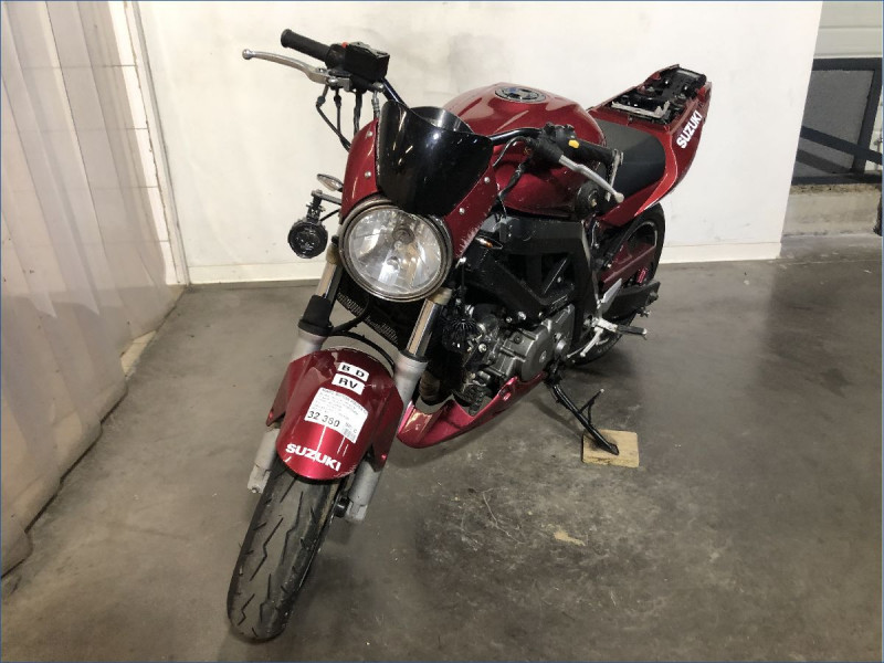 SUZUKI 650 SV N