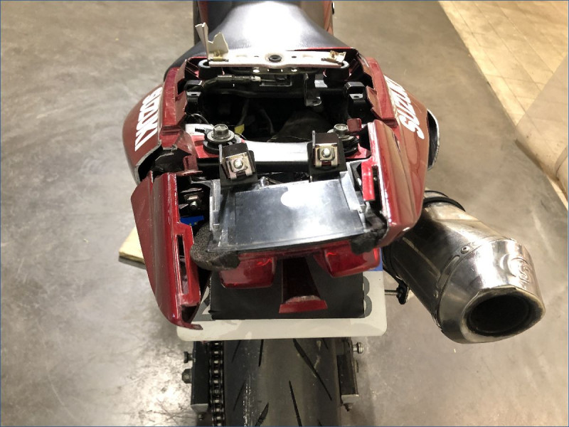 SUZUKI 650 SV N