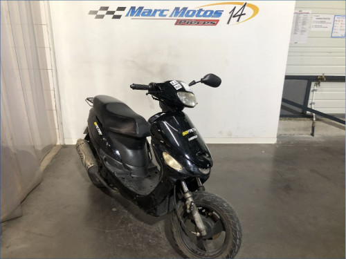 RAZZO BT49QT 