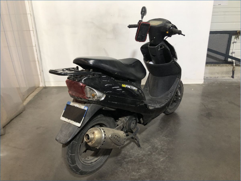 RAZZO BT49QT 