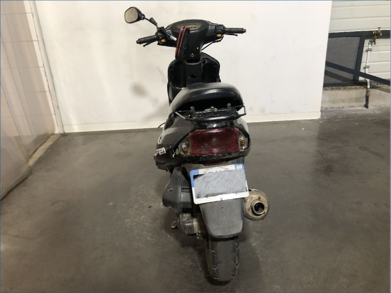 RAZZO BT49QT 