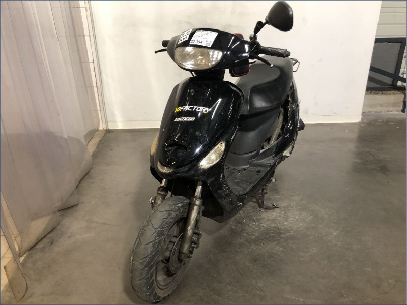 RAZZO BT49QT 