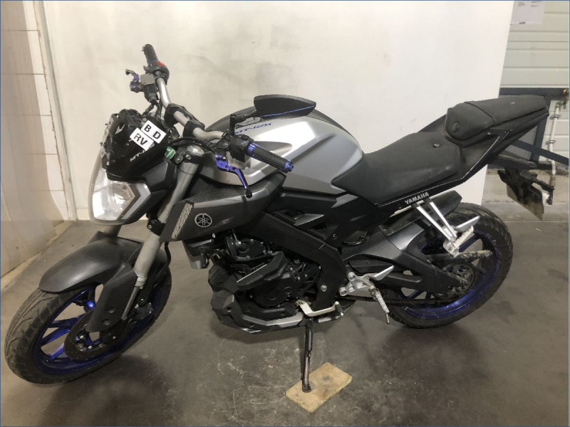 YAMAHA MT125 