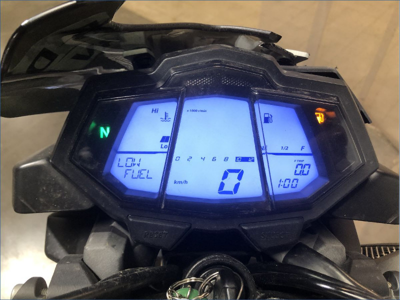 YAMAHA MT125 