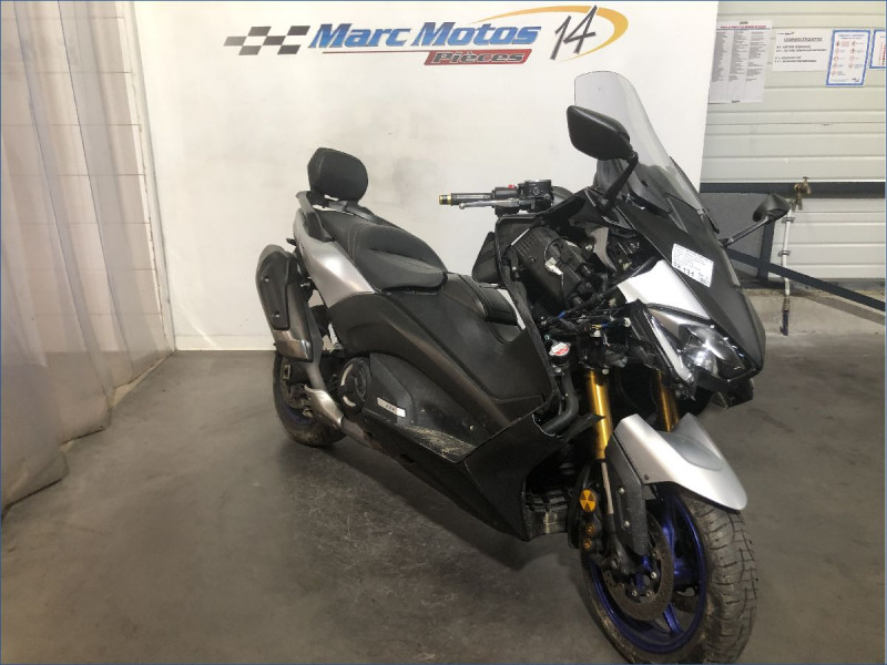 YAMAHA 530 TMAX 