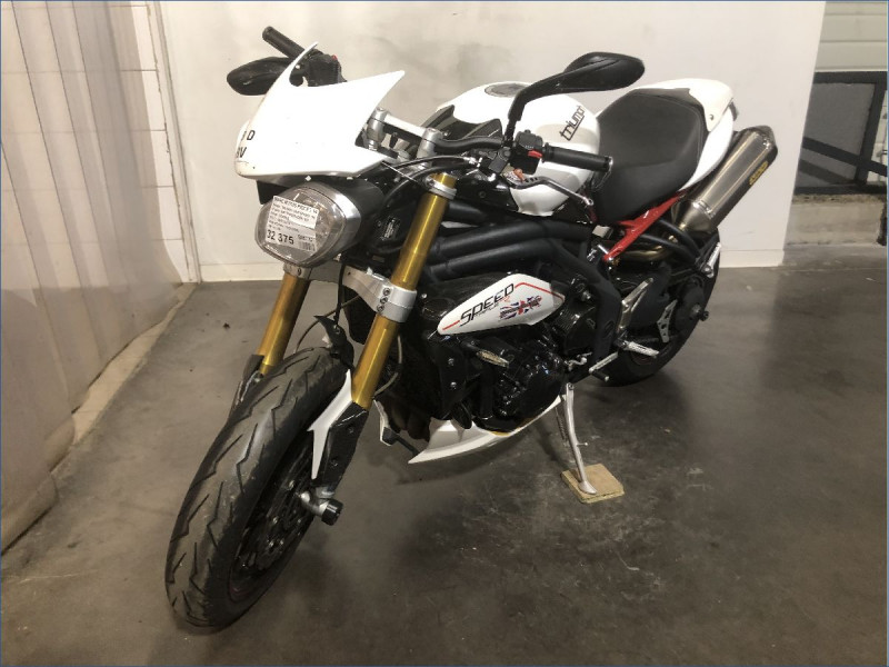TRIUMPH 1050 SPEED TRIPLE R