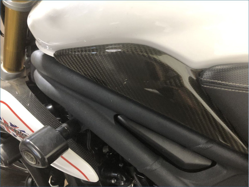 TRIUMPH 1050 SPEED TRIPLE R