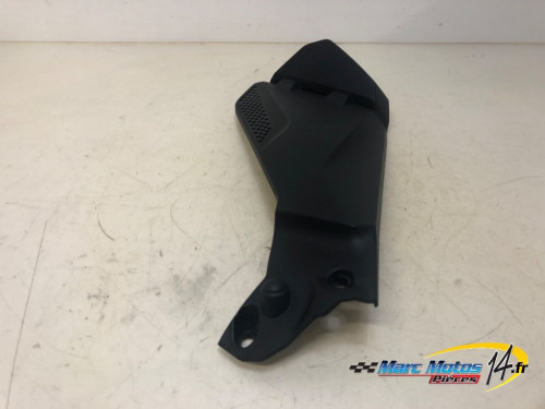 CACHE LATERAL INTERMEDIAIRE DROIT BMW R1200GS 2014