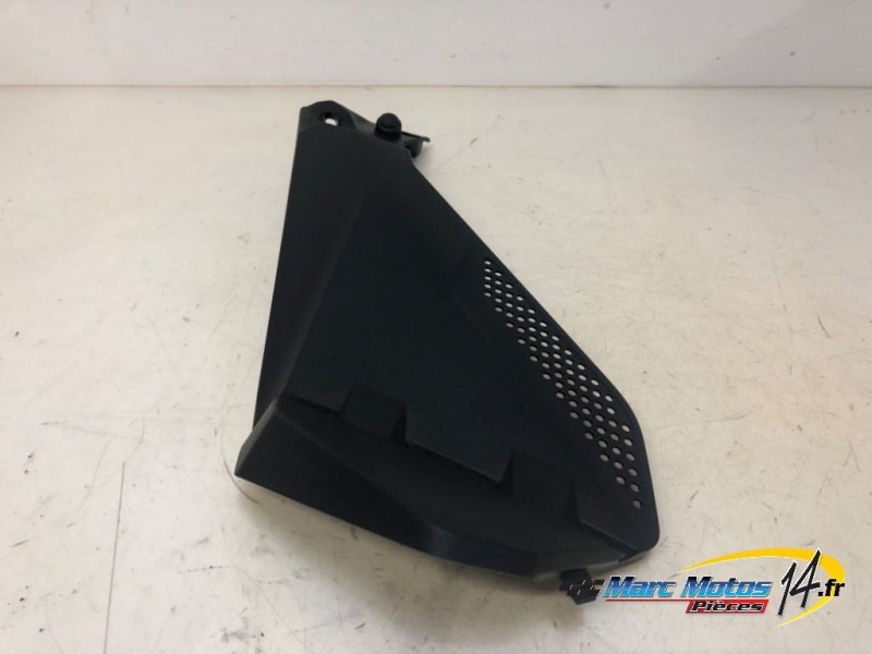 CACHE LATERAL INTERMEDIAIRE DROIT BMW R1200GS 2014