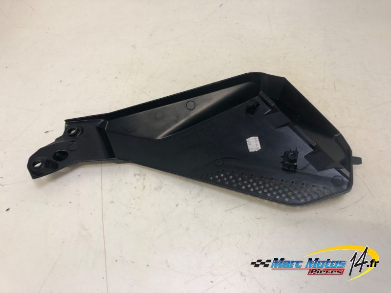 CACHE LATERAL INTERMEDIAIRE DROIT BMW R1200GS 2014