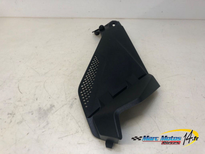 CACHE LATERAL INTERMEDIAIRE GAUCHE BMW R1200GS 2014