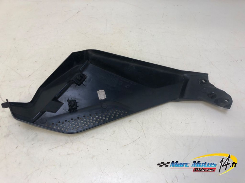 CACHE LATERAL INTERMEDIAIRE GAUCHE BMW R1200GS 2014