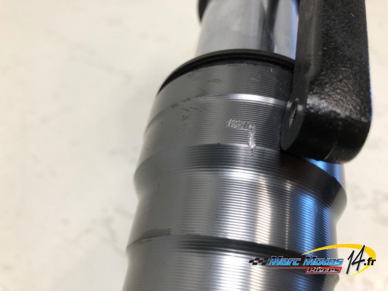 BRAS DE FOURCHE DROIT TRIUMPH 765 STREET TRIPLE RS 2017