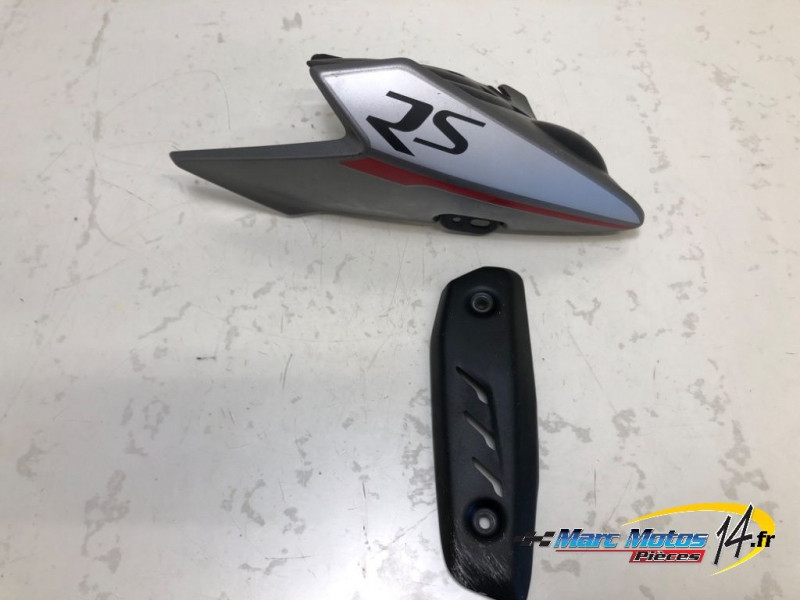ECOPE DE RADIATEUR DROITE TRIUMPH 765 STREET TRIPLE RS 2017
