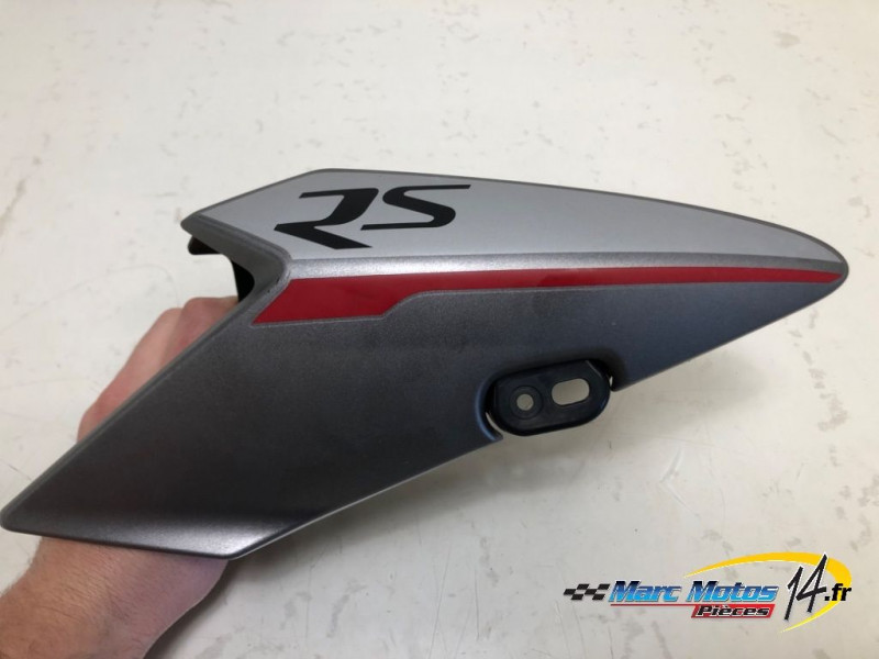 ECOPE DE RADIATEUR DROITE TRIUMPH 765 STREET TRIPLE RS 2017