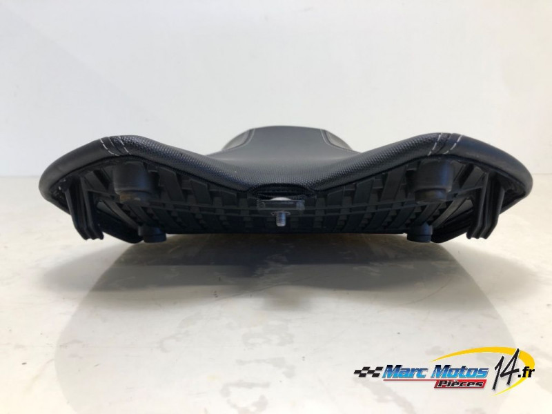 SELLE AVANT TRIUMPH 765 STREET TRIPLE RS 2017