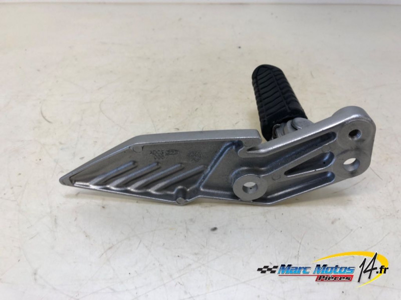 PLATINE AVANT GAUCHE KAWASAKI 1400 GTR 2017