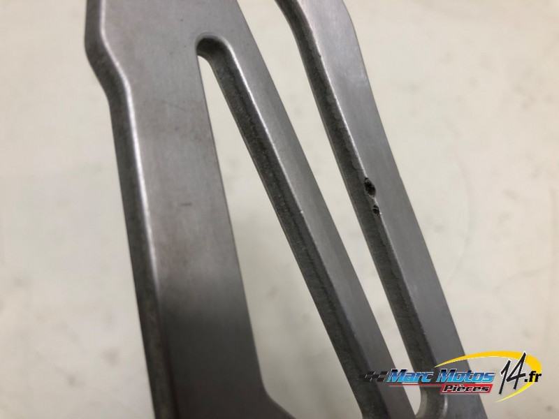 PLATINE AVANT GAUCHE YAMAHA MT10 2019