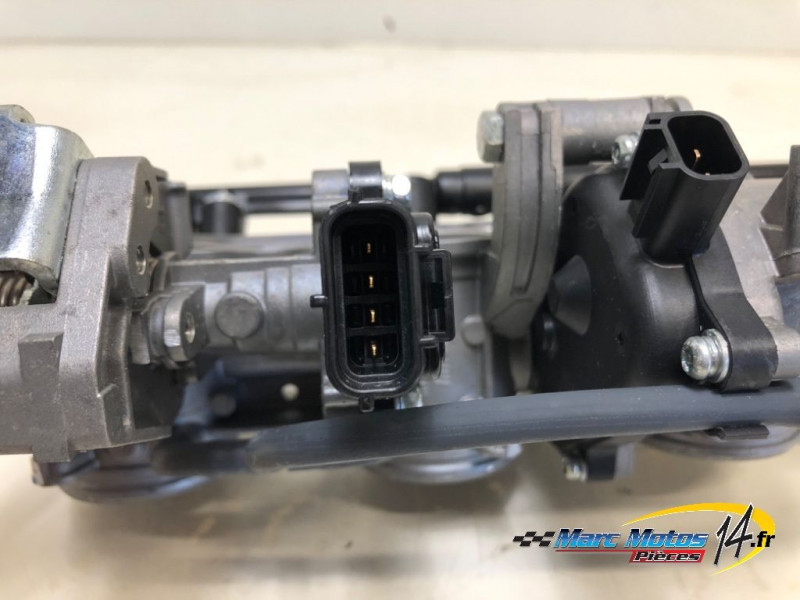 RAMPE D'INJECTION YAMAHA MT10 2019