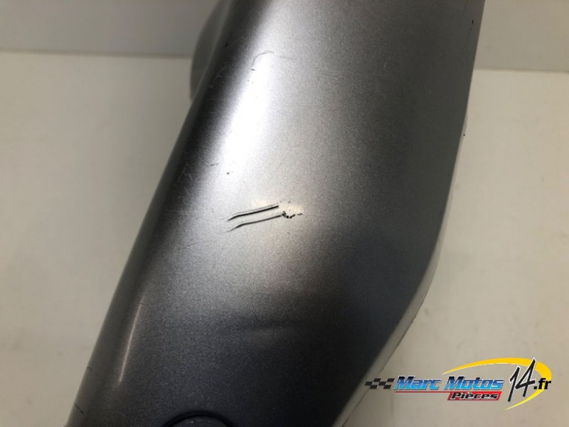 CACHE LATERAL GAUCHE SUZUKI 650 SV S 2002
